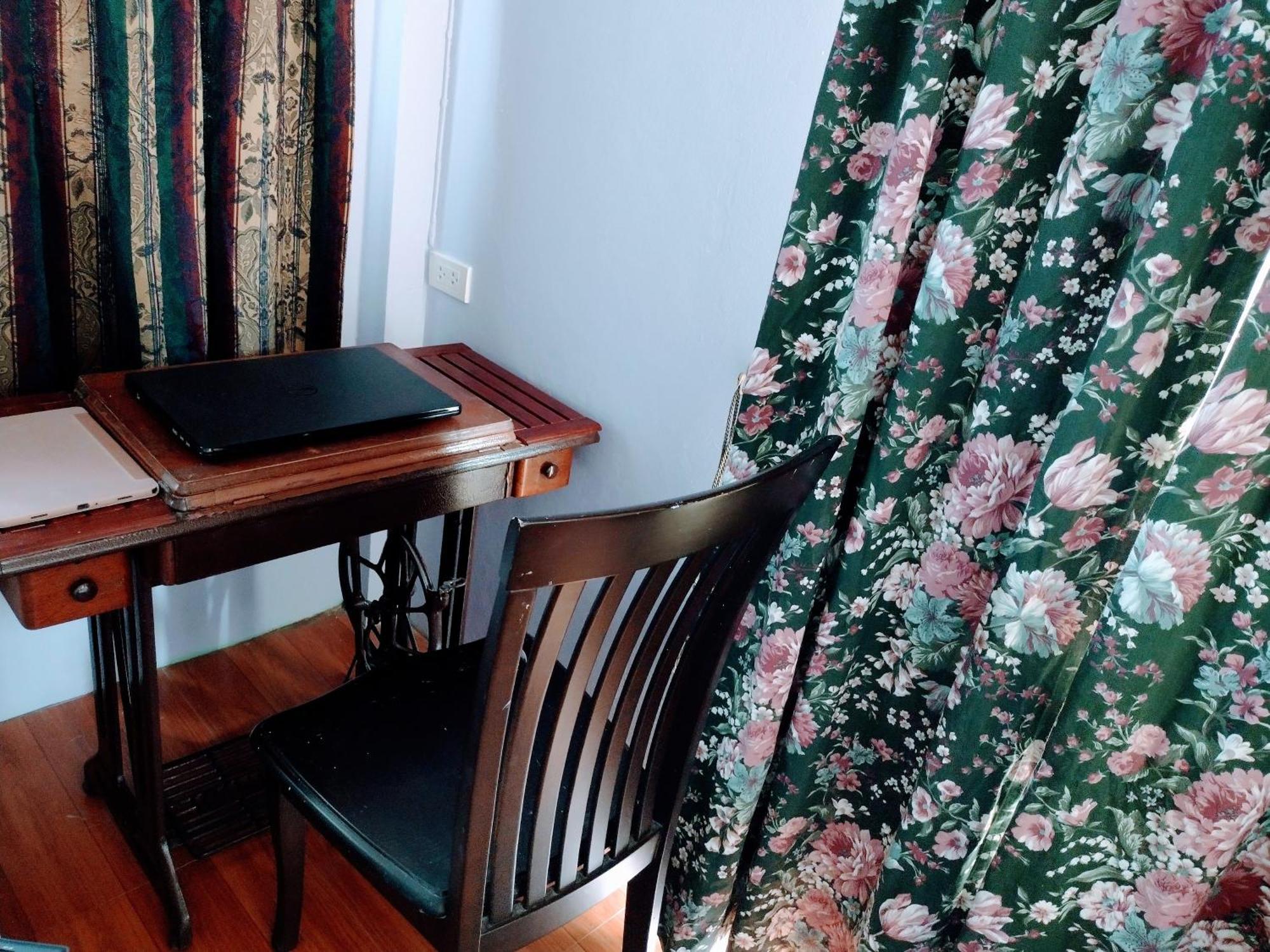 Mango Tree Guestroom 방콕 외부 사진